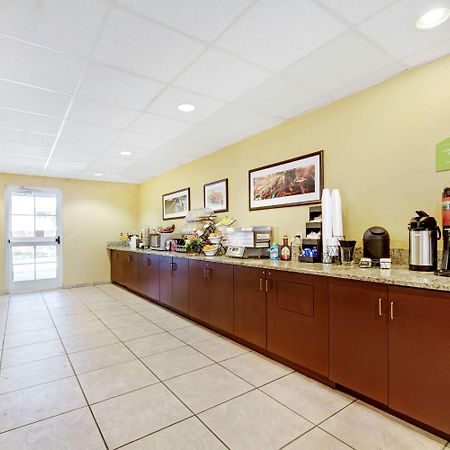 Hotel Super 8 By Wyndham San Antonio Airport North Exteriér fotografie